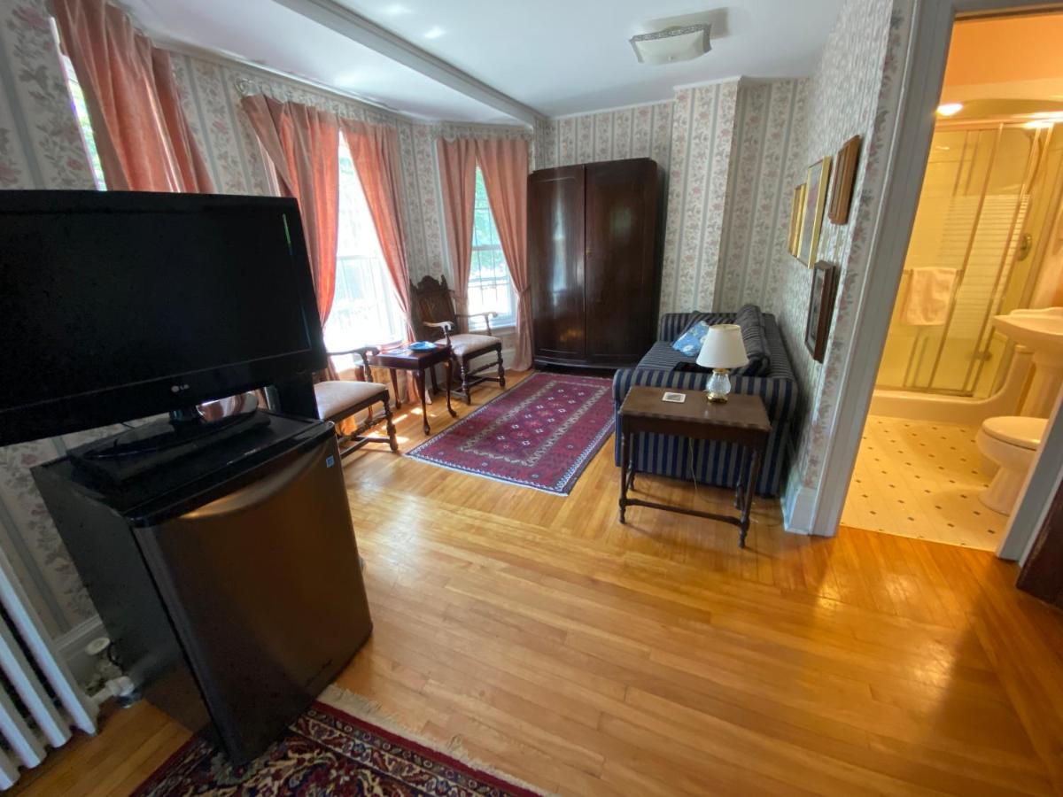 Bernard Gray Hall Bed And Breakfast Ниагара-он-те-Лейк Экстерьер фото