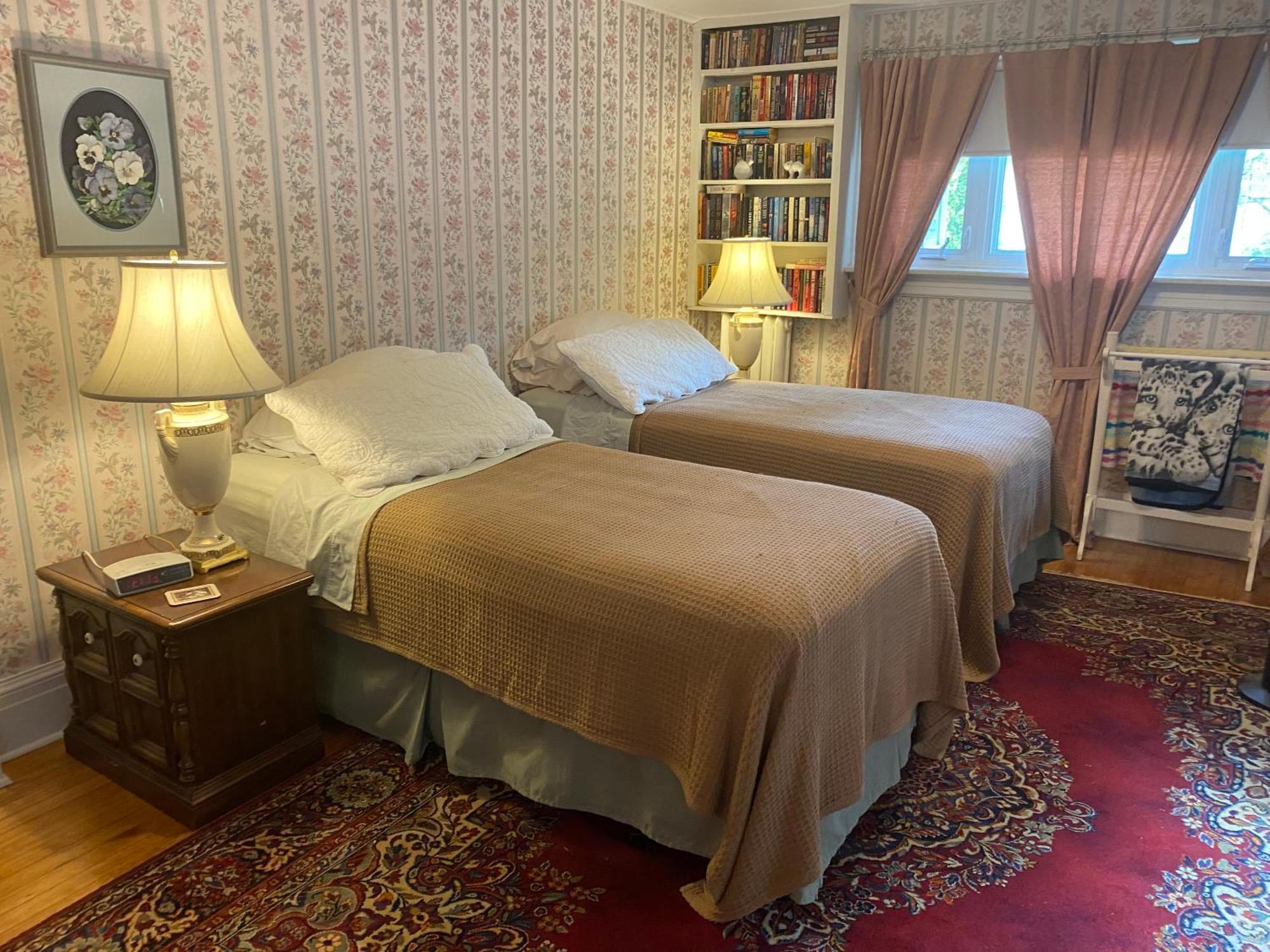 Bernard Gray Hall Bed And Breakfast Ниагара-он-те-Лейк Экстерьер фото